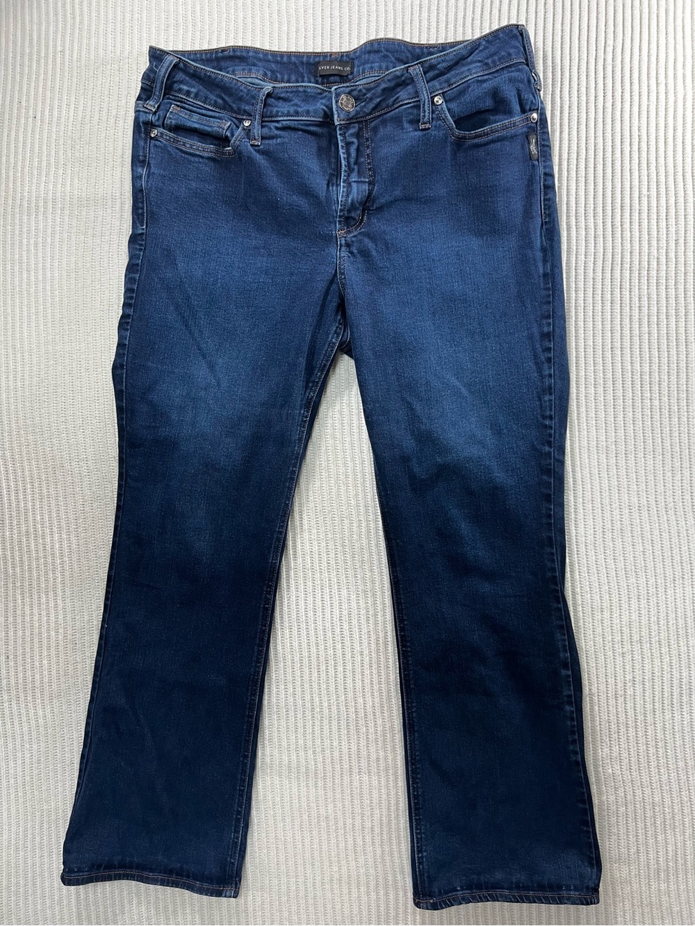 A-012 Women Silver Jeans Elyse Slim Bootcut Jeans